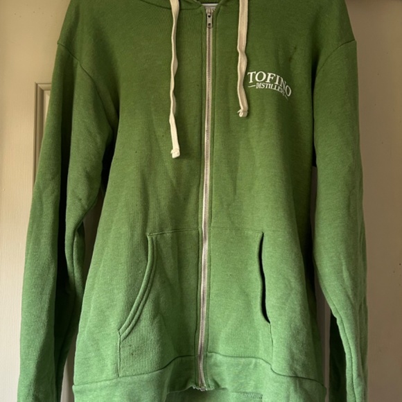 Tofino Distillery sweatshirt - Picture 3 of 7